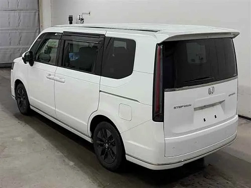 HONDA STEP WAGON 2023