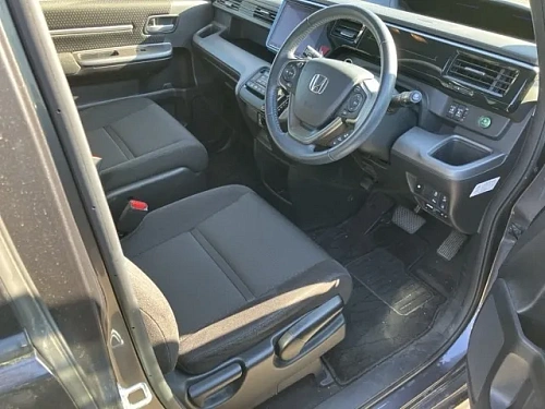 HONDA STEP WAGON 2021