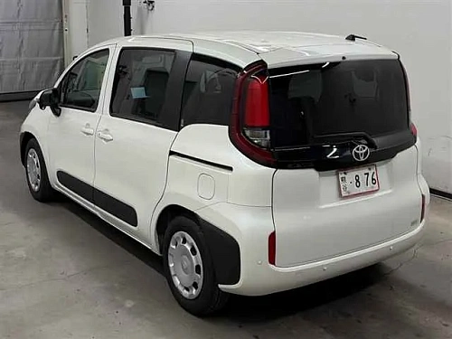 TOYOTA SIENTA 2023